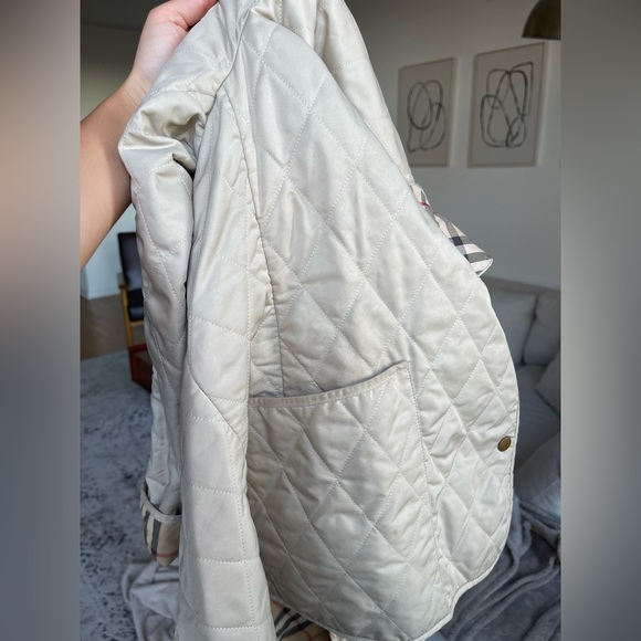 Burberry Tan Quilted Coat Size Small - Picture 7 of 9
